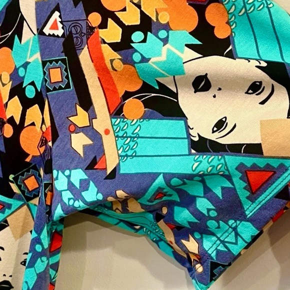 Disney x LuLaRoe Mulan Perfect Women’s Top NWT - Picture 5 of 9